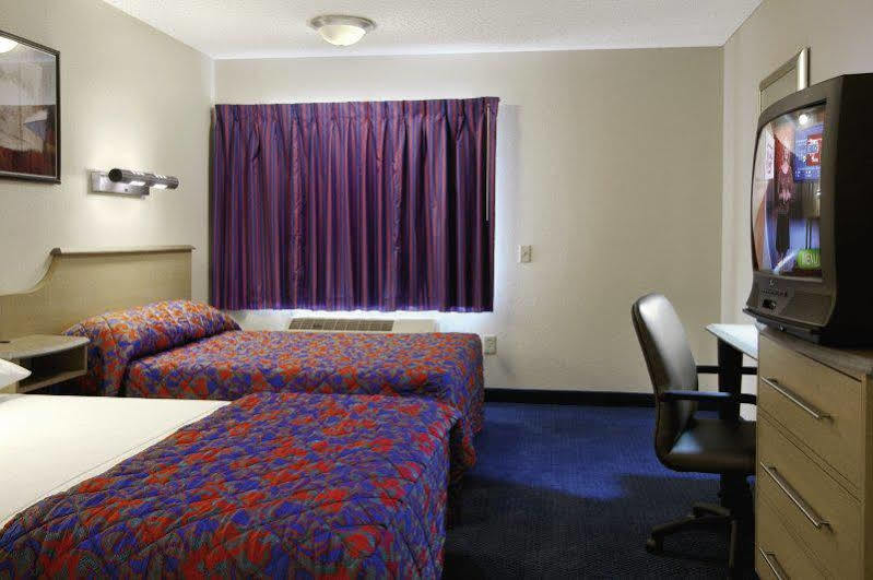 Red Roof Inn Plus+ San Antonio Downtown - Riverwalk Ngoại thất bức ảnh