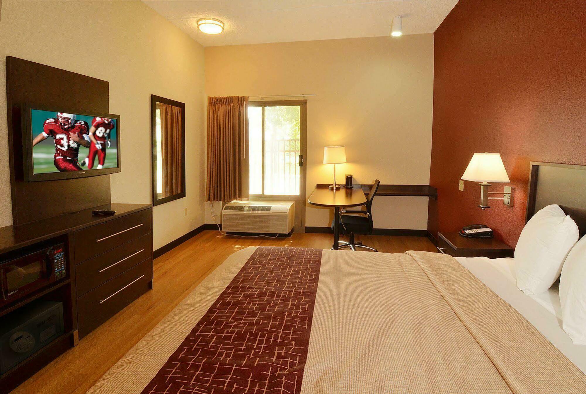 Red Roof Inn Plus+ San Antonio Downtown - Riverwalk Ngoại thất bức ảnh